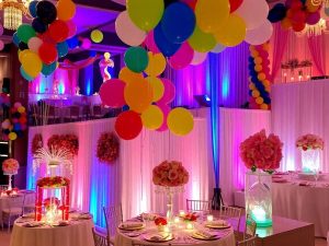 Decoratiuni creative pentru evenimente festive si ocazii speciale.